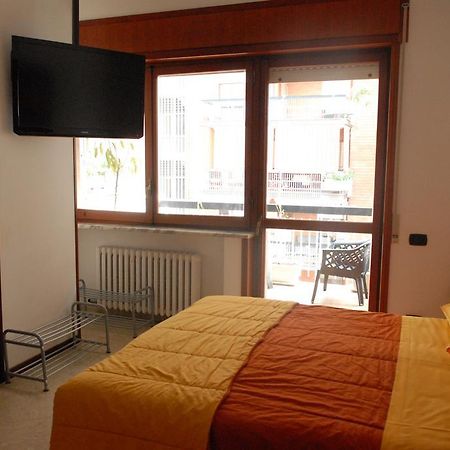 Bed & Breakfast Maricentro Taranto Oda fotoğraf
