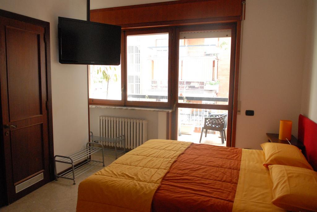 Bed & Breakfast Maricentro Taranto Oda fotoğraf